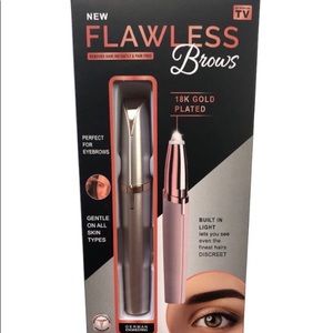 New Flawless Brows facial trimmer rose gold